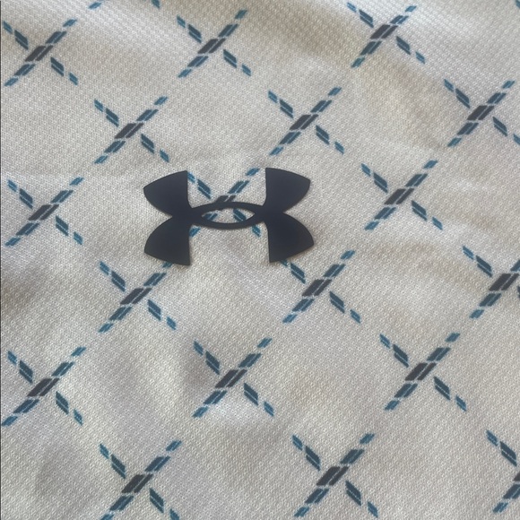Under Armour Medium Men's Polo Shirt in White with Blue Pattern - Picture 2 of 3